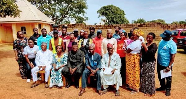 PLAMWASSA TRAINS WATER CONSUMER ASSOCIATIONS, GRIEVANCE COMMITTEES, AND CONTRACTORS IN JOS EAST